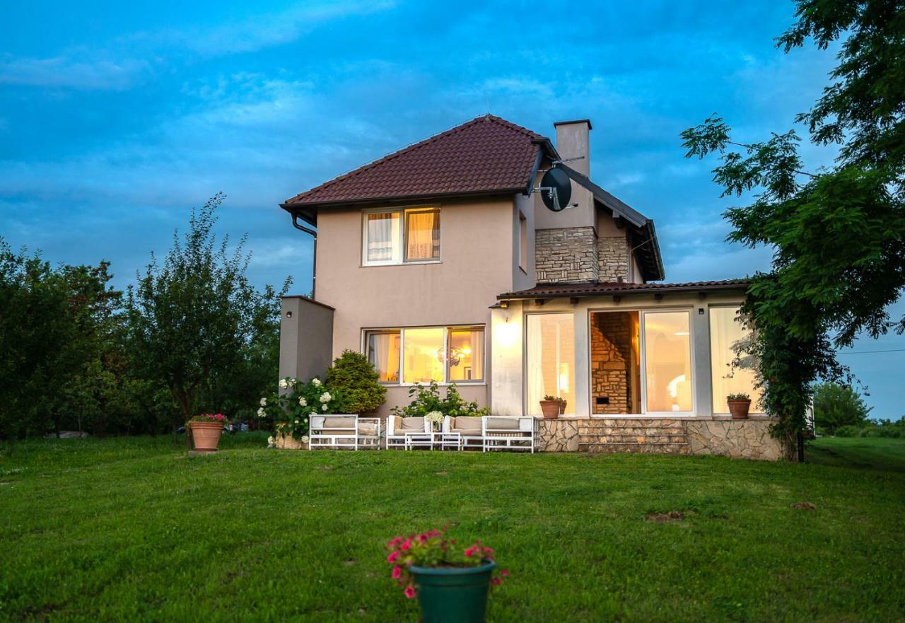 Danubio Residence Aljmaš エクステリア 写真